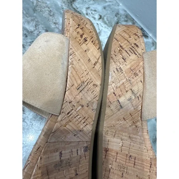 Stuart‎ Weitzman Summer Wedge platform slide sandals beige suede cork size 10B - Picture 10 of 10